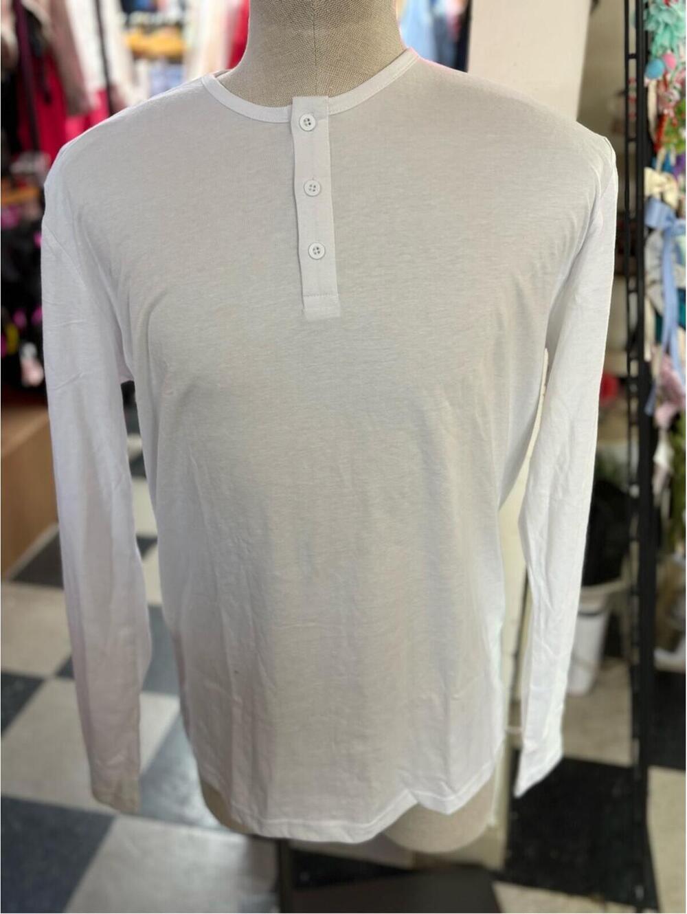 True classic Men's White Long-Sleeve Shirt